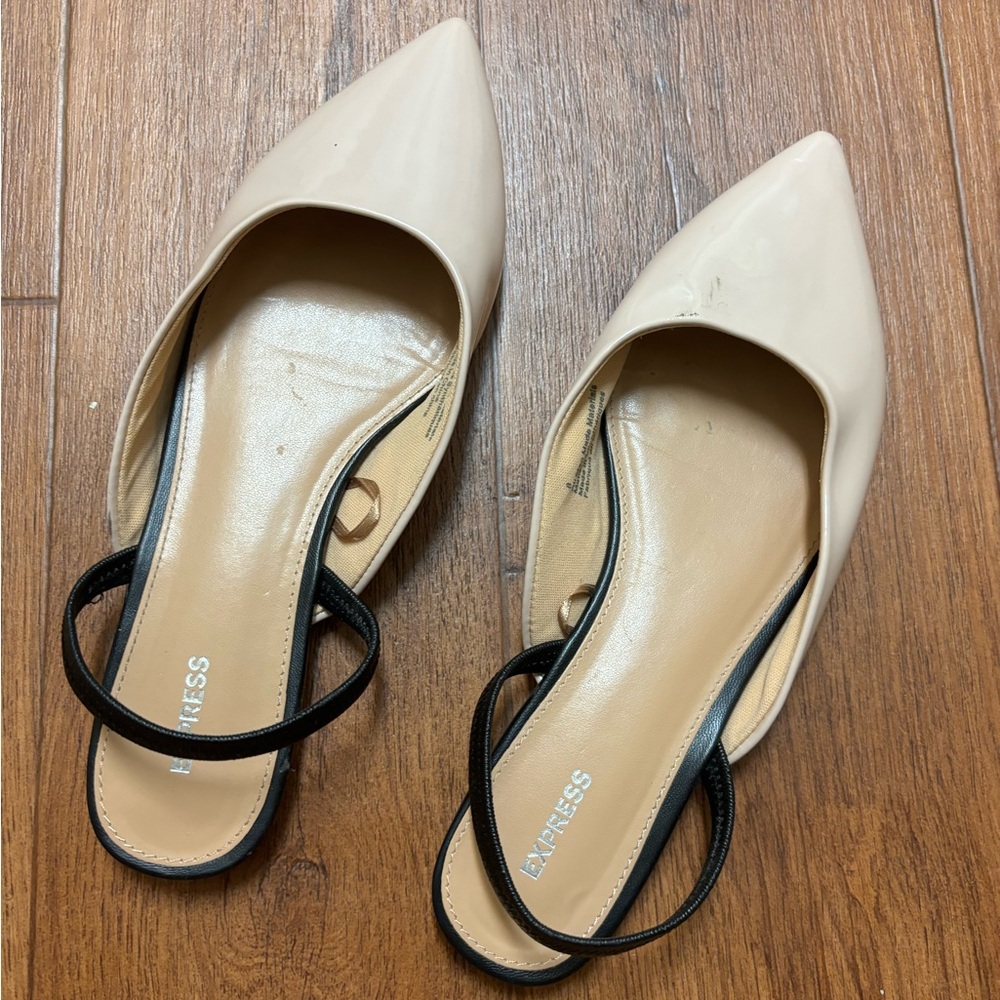 Nude Express Flats